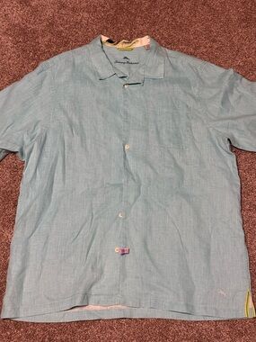 Tommy Bahama Pale Blue Short Sleeve Button-Down Linen Shirt